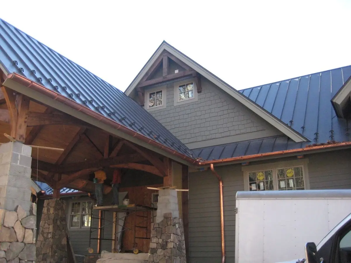 Craftsman Roofing team delivering quality roofing work in Rockford Riverview Estates